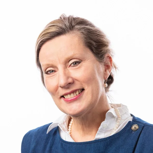 Sara Domville